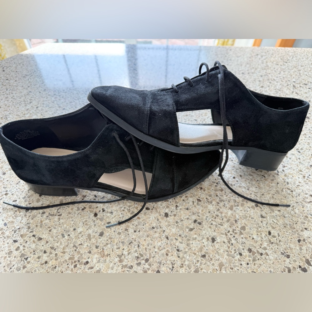 Nine West Black Suede Lace-Up Flats